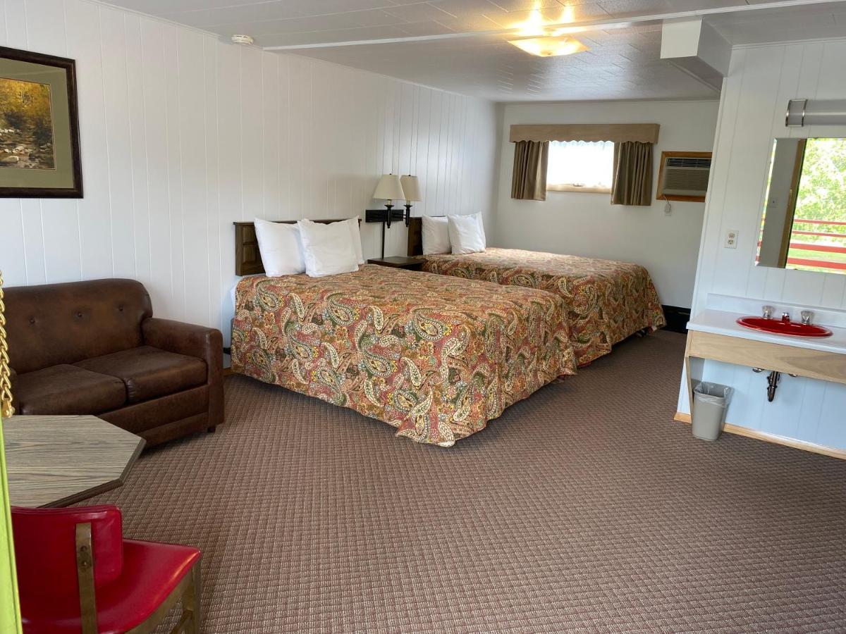 Cedars Motel Ironwood Exterior foto